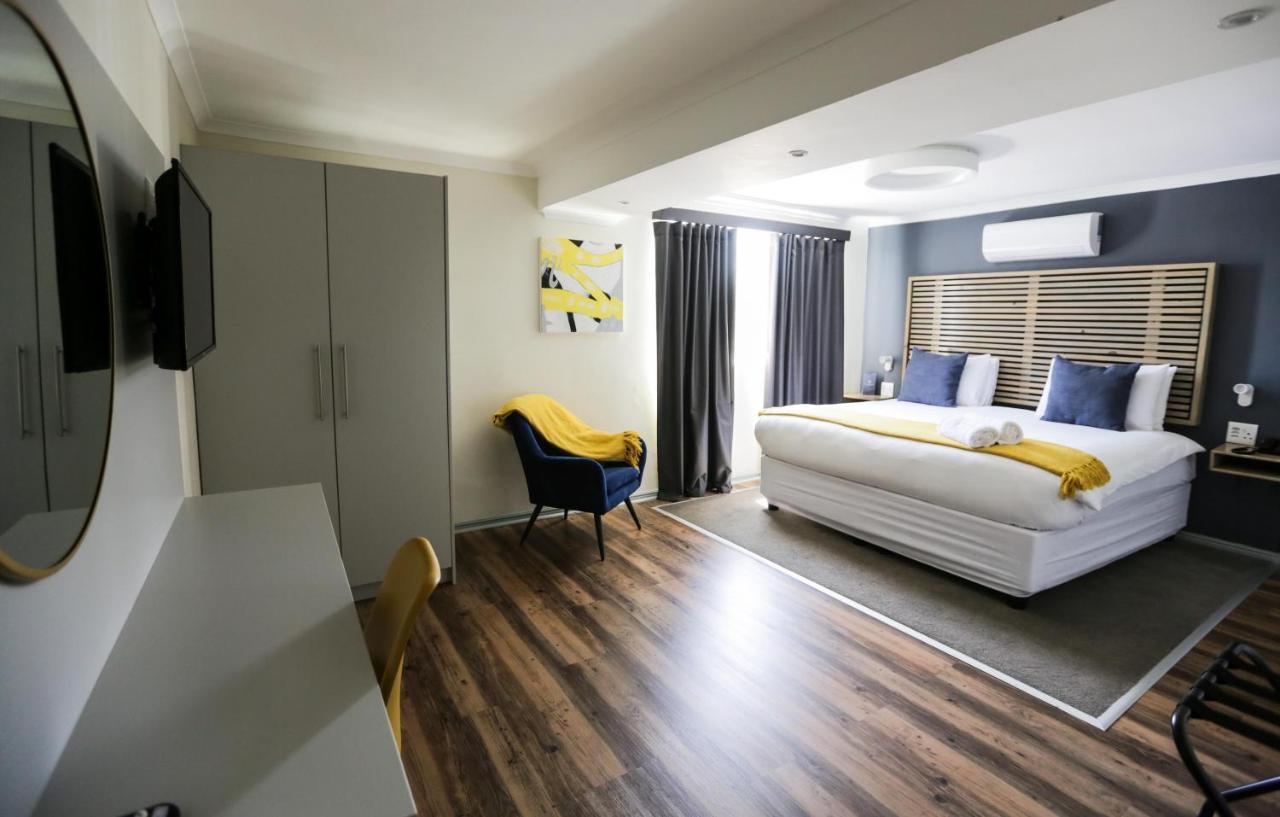 Hotel New National And Conference 3*